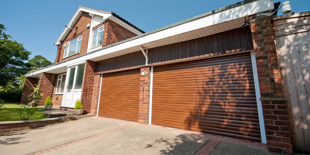 Advantages of Roll-Up Garage Door